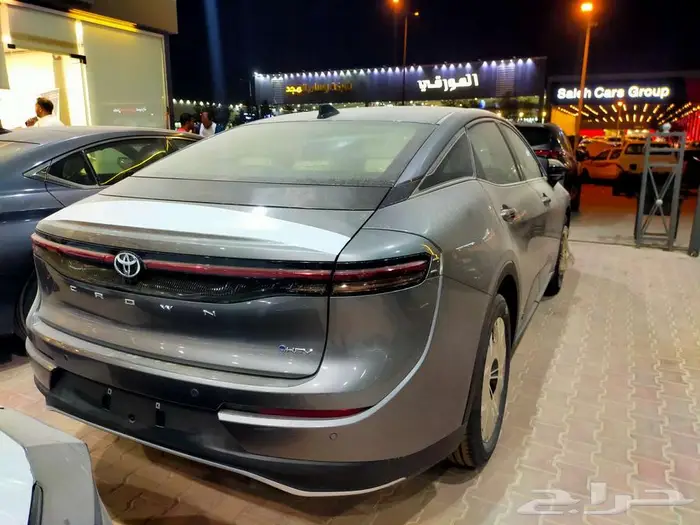 تويوتا كراون برستي  2026 4