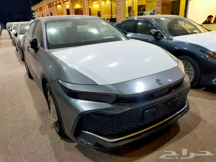 تويوتا كراون برستي  2026 13