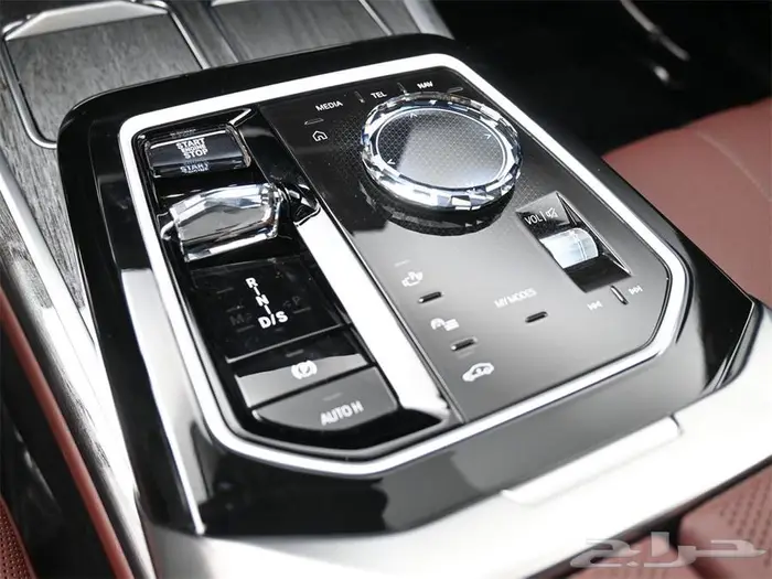 BMW الفئة السابعة 2024 شبه جديدة بسعر مميز 7