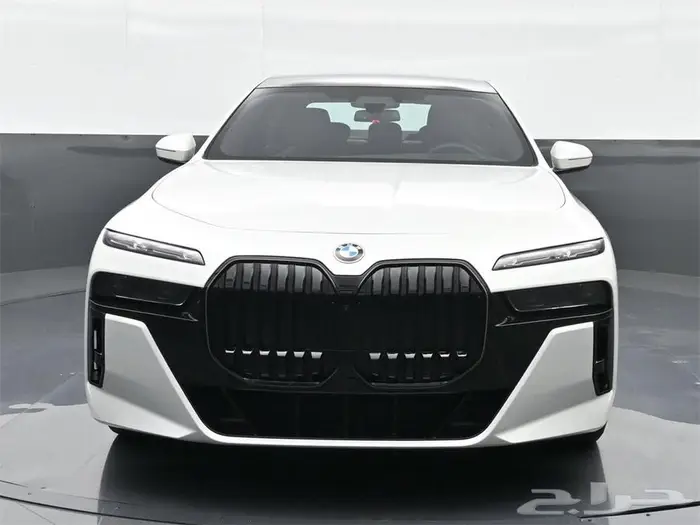 BMW الفئة السابعة 2024 شبه جديدة بسعر مميز 1