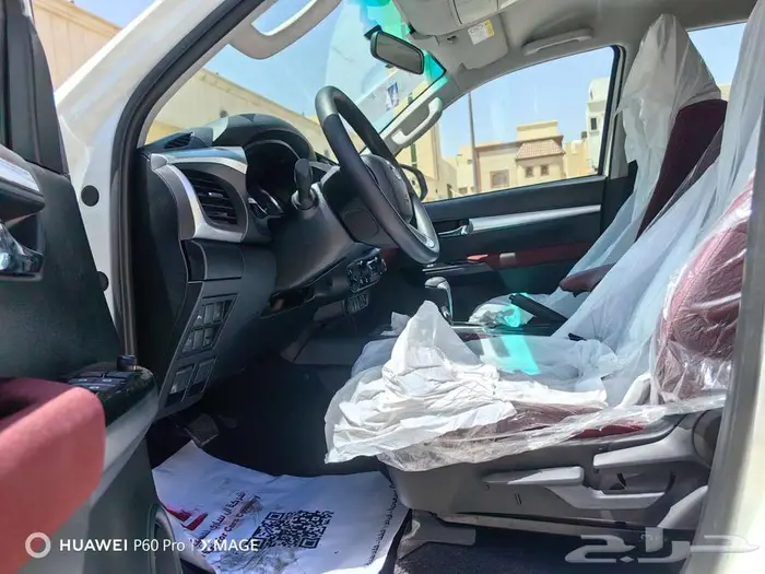 تويوتا هايلكس غمارتين دبل ديزل S. GLX موديل 2025 33