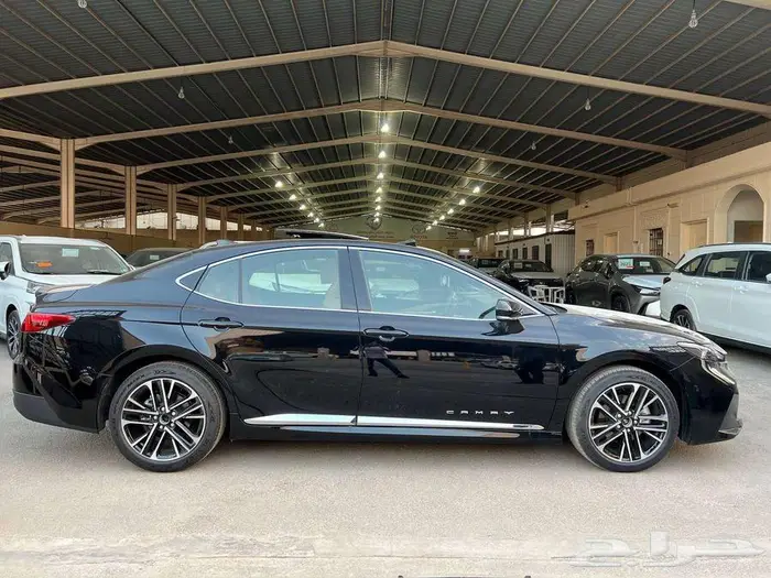 تويوتا كامري جراندي بنزين 2025 متاح اقساط و كاش 3