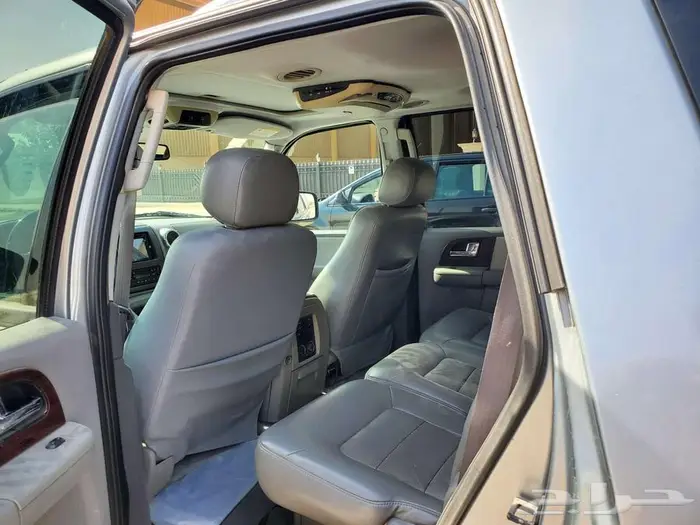 فورد اكسبيدشن 2006 9