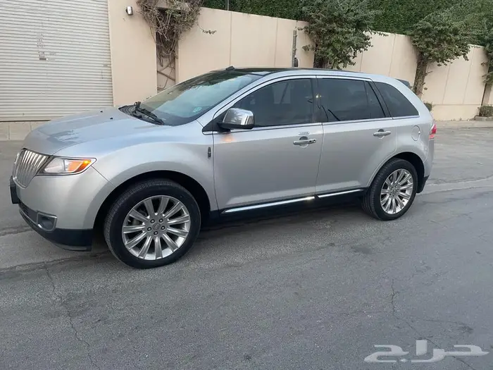 للبع لنكولن mkx مديل 2013 4