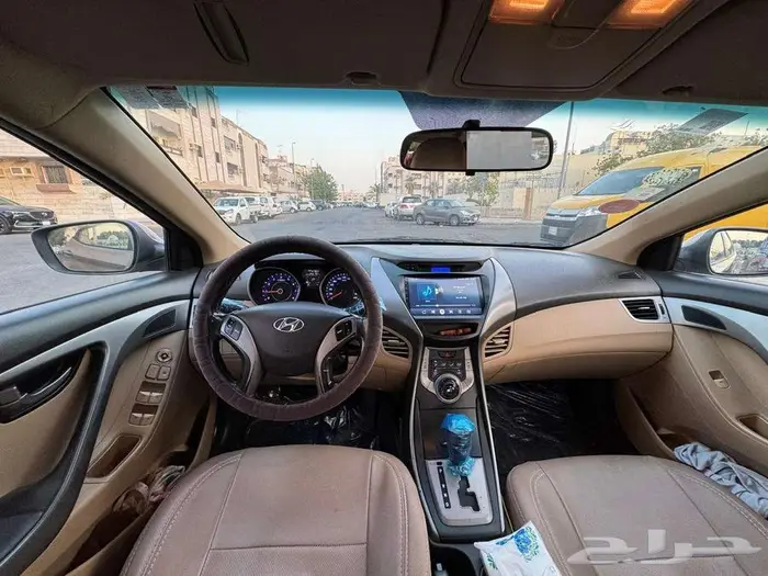 Hyundai Elantra - 2014 - Automatic Transmission 3