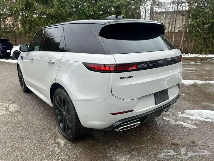 2025 رنج سبورت P400 داينمك ب 369 2