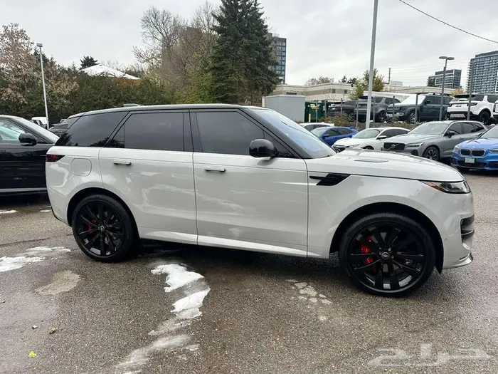 2025 رنج سبورت P400 داينمك ب 369 4