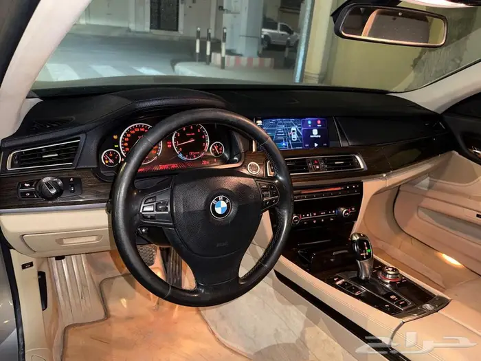 بي ام دبليو 730 2010 3