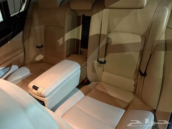 بي ام دبليو 730 2010 11