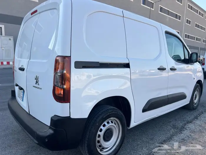 بيجو بارتنر 2023 نظيف ديزل اقتصادي جدا 6