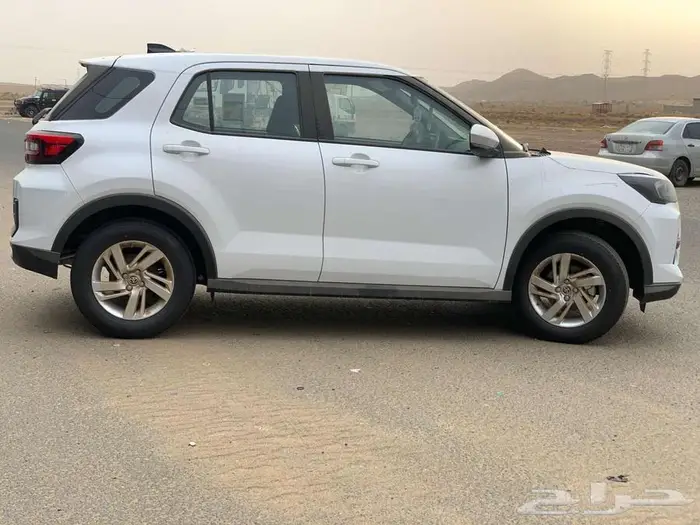 تويوتا رايز ستاندر 1.2 5