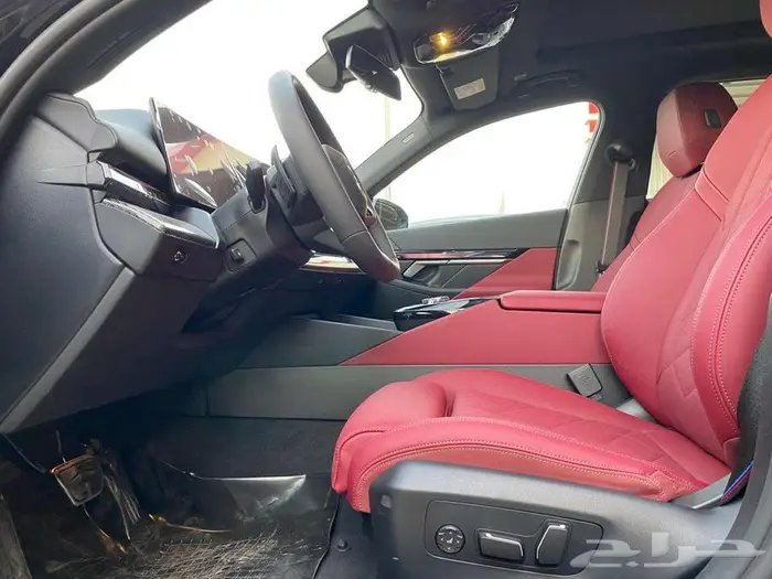 بي ام دبليو الفئه 520I ام كت 2026 استلام فورى 12