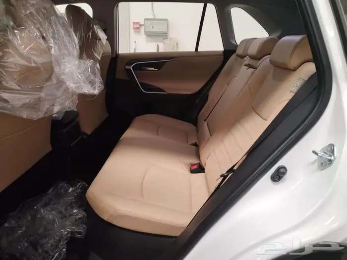 راف فور ال تي دي 2.5 هايبرد رياضية اوتوماتيك (أبيض2025) 4