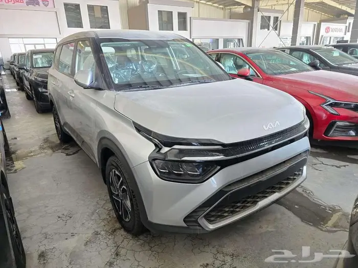 كيا كارينز نص فل موديل 2025 سعودي 1