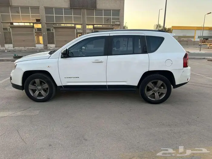 جيب كومباس 2016 3