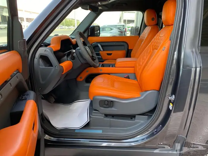 لاندروفر ديفندر V6 SEموديل 2023 8