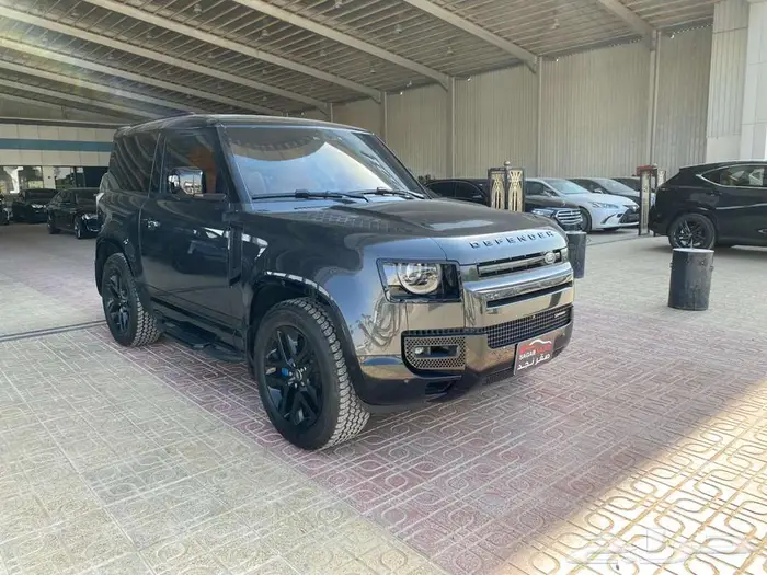 لاندروفر ديفندر V6 SEموديل 2023 2