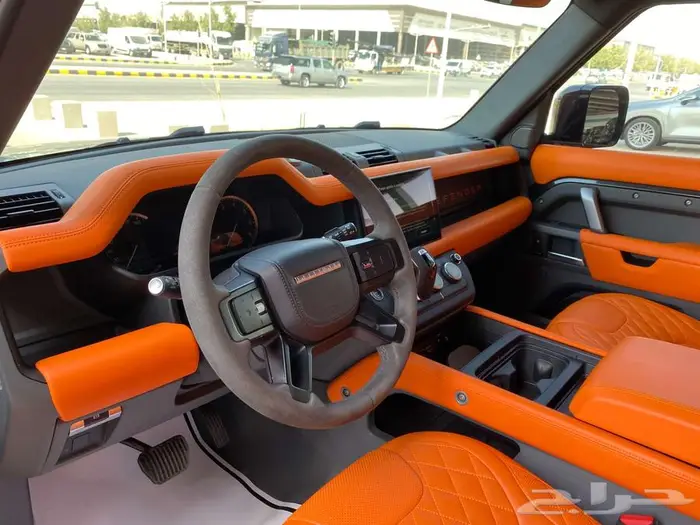 لاندروفر ديفندر V6 SEموديل 2023 10