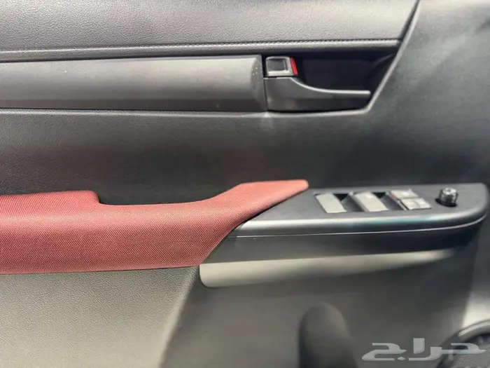 هايلوكس غمارتين GLS اتوماتيك بنزين بريمي 2025 13