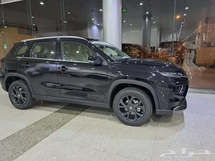 تويوتا اوربان كروزر GLX فل 2026 ( لون اسود ) 5