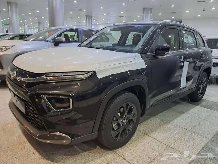 تويوتا اوربان كروزر GLX فل 2026 ( لون اسود ) 4