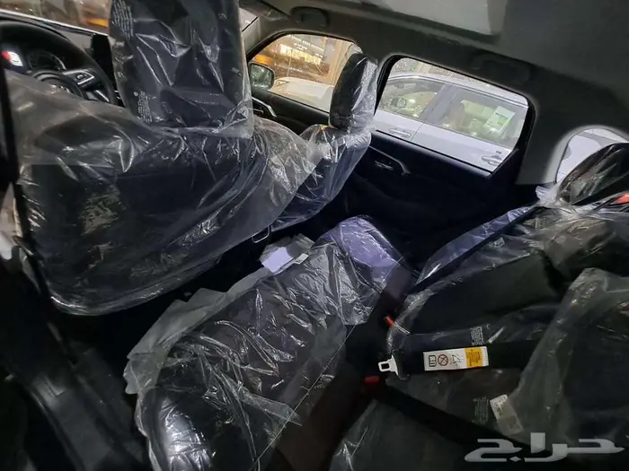 تويوتا اوربان كروزر GLX فل 2026 ( لون اسود ) 2