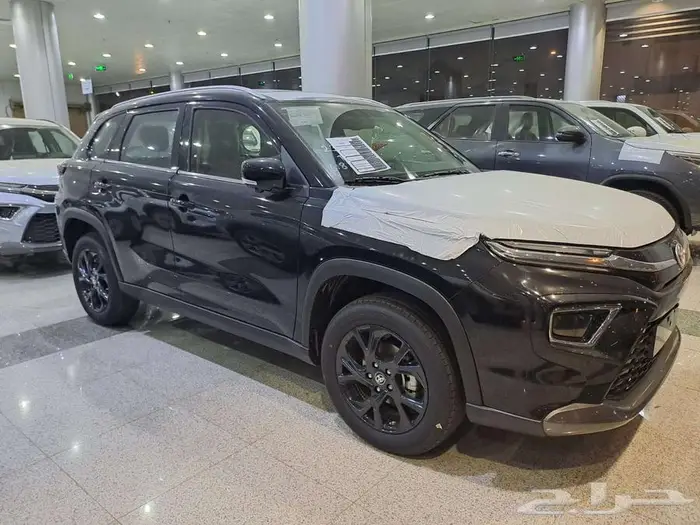 تويوتا اوربان كروزر GLX فل 2026 ( لون اسود ) 7