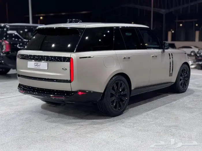 رينج روفر SE P400 موديل 2023 2