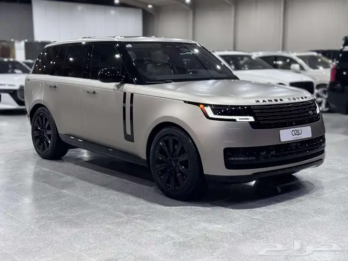 رينج روفر SE P400 موديل 2023 1