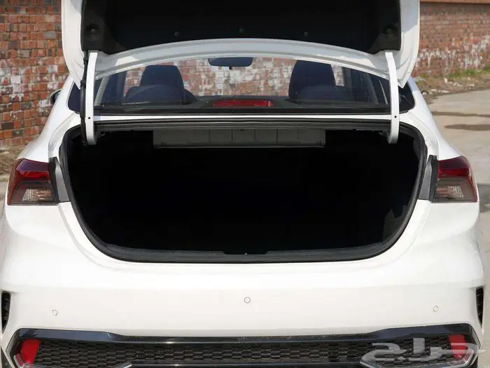 كيا k3 فل كامل وارد صيني 2025 ابيض ب61000 شامل الضريبة 8