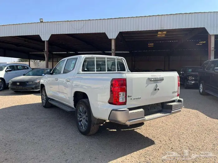 ميتسوبيشي L200 دبل 2024 نقد وتقسيط 2