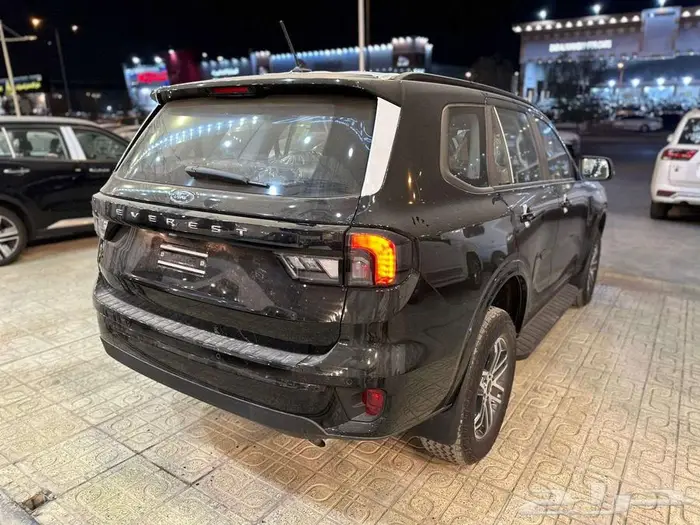 فورد ايفرست XLS استاندر 2025 بنزين كاش وتقسيط 6