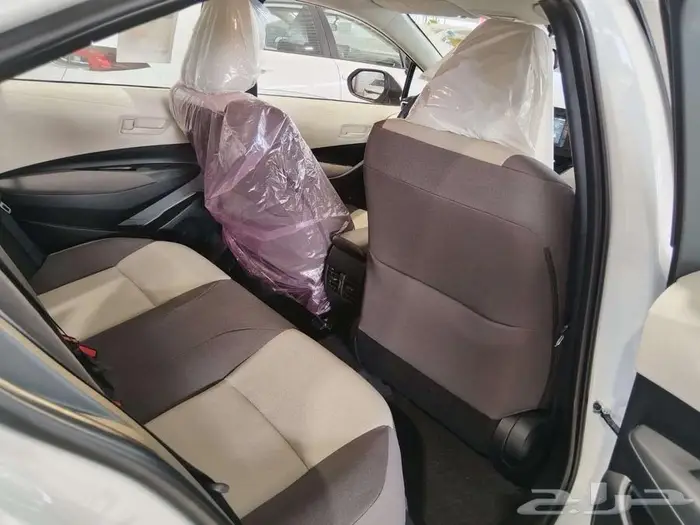 تويوتا كورولا 2.0 ستاندر 2025 11