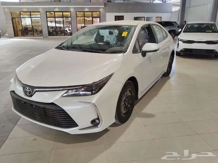 تويوتا كورولا 2.0 ستاندر 2025 13