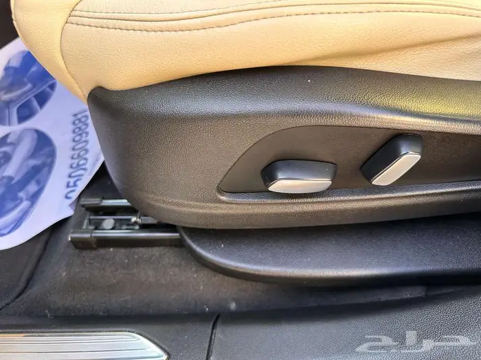 كاديلاك XT5 2019 10