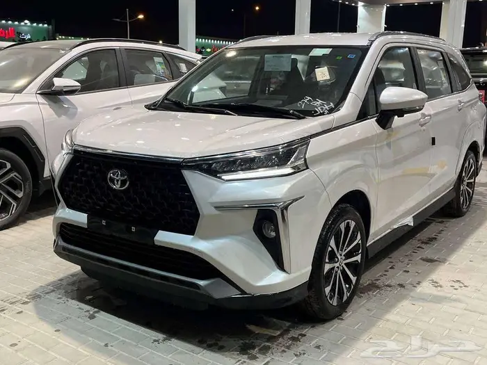 تويوتا فيلوز GLX بنزين 7 مقاعد موديل 2025 سعودي 0