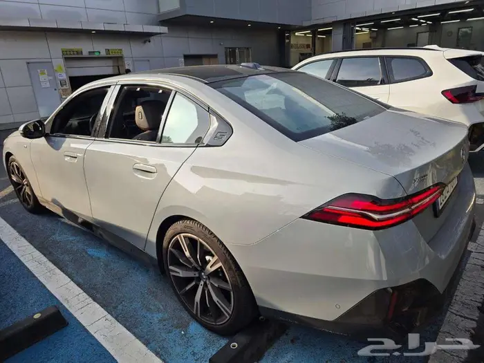 BMW 530I XDRIVE M SPORT 2025 - استيراد من كوريا 0