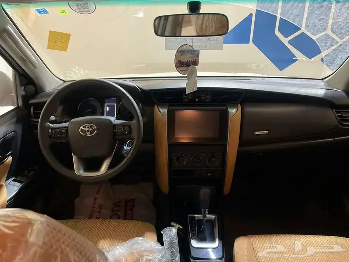 تويوتا فورتشنر بنزين GX2 4X2 2025 4