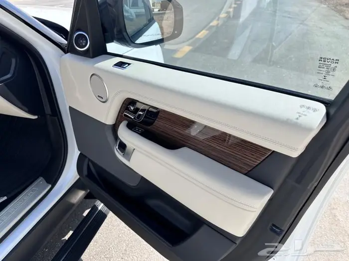 رنج روفر HSE اصدار خاص مخزن 2021 شبه الاصفار 14