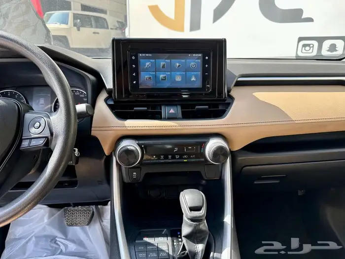 تويوتا رافور 2022 13