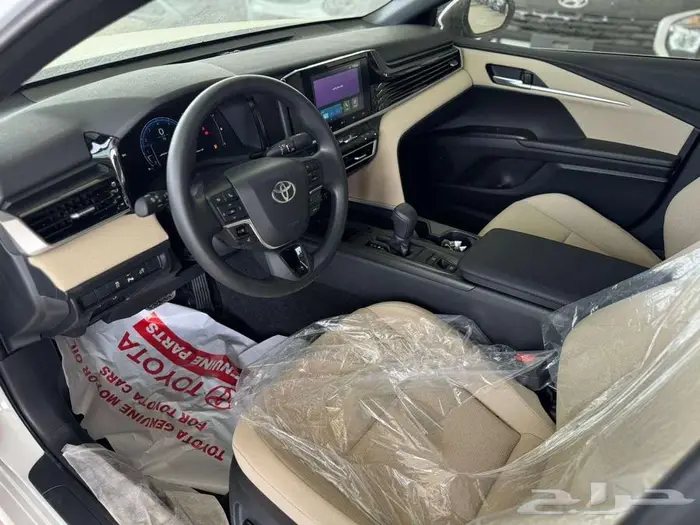 تويوتا كامري E بنزين استاندر 2025 7