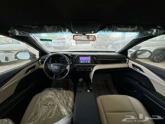 تويوتا كامري E بنزين استاندر 2025 8