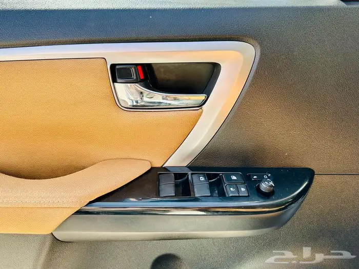 تويوتا فورتشنر VX 2022 9