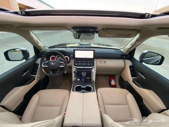 لاندكروزر-VXR -2024 فل كامل 18