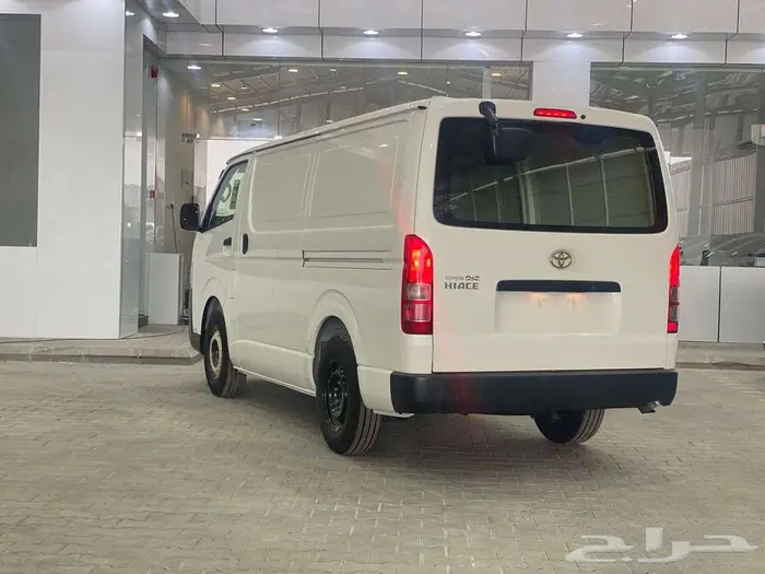 تويوتا هايس فان بضاعه بنزين سقف منخفض 2025 - خليجي 6