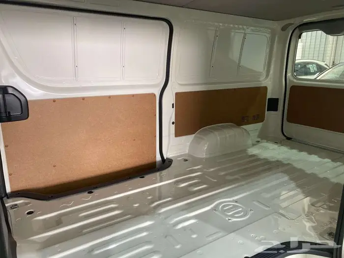 تويوتا هايس فان بضاعه بنزين سقف منخفض 2025 - خليجي 11