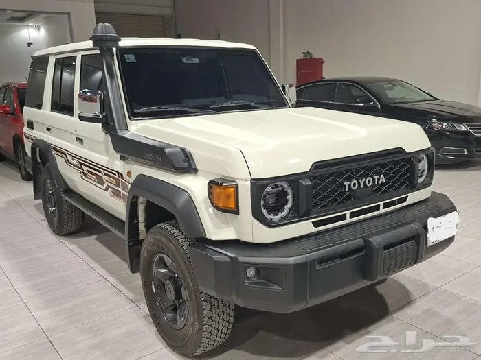 تويوتا ربع مصندق تماتيك ديزل 2024 بحريني عداد 40 ألف 1