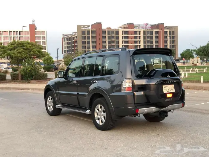 باجيرو موديل 2017 فل مالك اول ممشي قليل مخزن 5