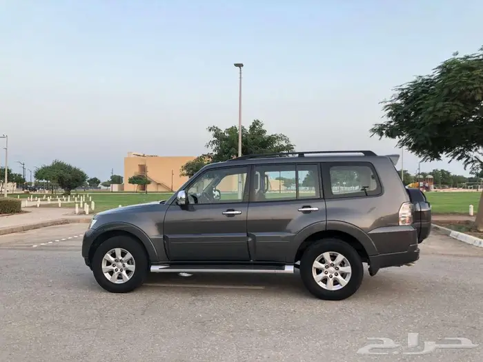 باجيرو موديل 2017 فل مالك اول ممشي قليل مخزن 6