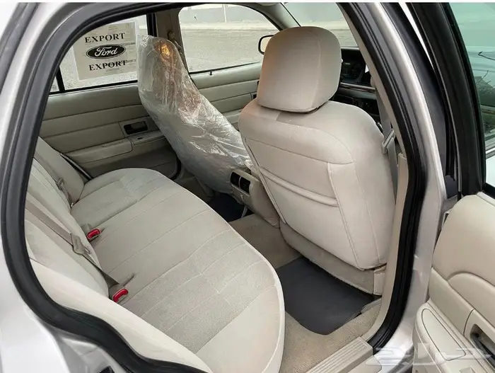 كراون فكتوريا 2009 مخزن لأهل الصنف 28